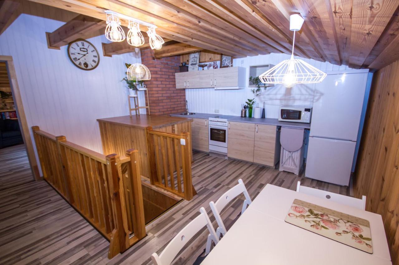 Flower Apartment Βέντσπιλς Εξωτερικό φωτογραφία